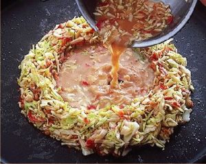 (もんじゃ焼き1)東京名物びちゃびちゃ焼き もんじゃ焼き(3)