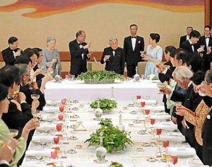 (皇居5)皇居内の宮殿で行われた晩餐会の様子 (こ) 皇居(5)