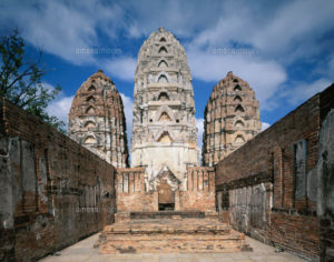 スコータイ朝(タイ)※南北に細長い今のタイよりも狭い領土 紀元13世紀~紀元16世紀 (お)王朝