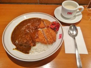 (よ)　横須賀発カレーの歴史